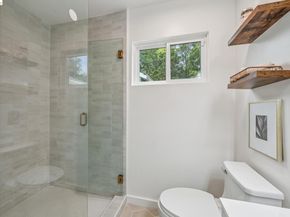 3056 Roxbury Avenue, Oakland CA 94605
