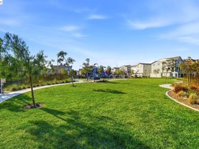 8553 Schooner Way, Newark CA 94560