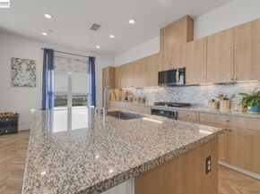 45128 Warm Springs Blvd 609, Fremont CA 94539