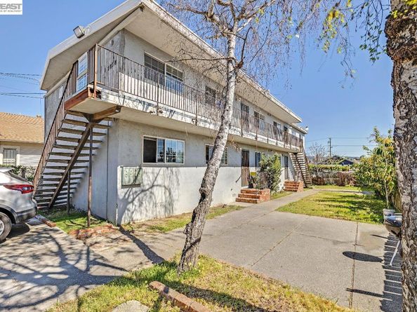 2828 22nd Avenue, Oakland CA 94606