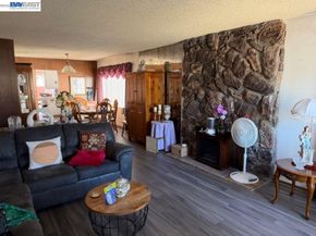14621 Pansy St, San Leandro CA 94578