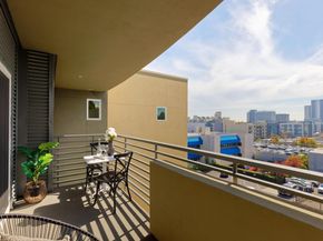 371 30th Street 404, Oakland CA 94609