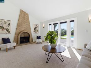 2359 Platt Dr, Martinez CA 94553