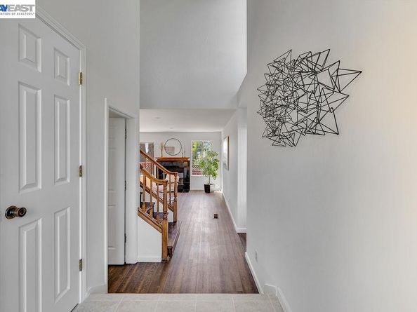 21917 Nugget Canyon Dr, Castro Valley CA 94552