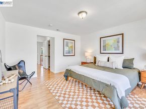 21917 Nugget Canyon Dr, Castro Valley CA 94552