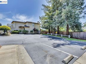21917 Nugget Canyon Dr, Castro Valley CA 94552