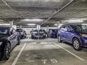 3090 Glascock St 405, Oakland CA 94601