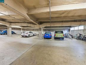 565 Bellevue Ave 1403, Oakland CA 94610