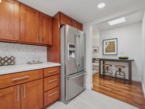 6785 Aitken Dr, Oakland CA 94611