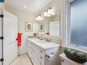 769 Augusta Dr, Moraga CA 94556