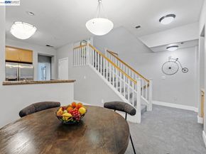 6067 Old Quarry, Oakland CA 94605