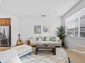 117 Uptown Cir, Oakland CA 94607