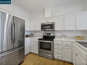 7323 Croy Ln, Dublin CA 94568