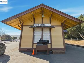 5280 Sheridan Rd, Sunol CA 94586