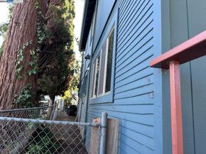 8065 earl st, Oakland CA 94605