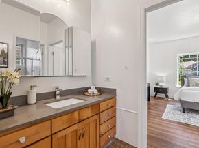 3296 Walnut Ln, Lafayette CA 94549