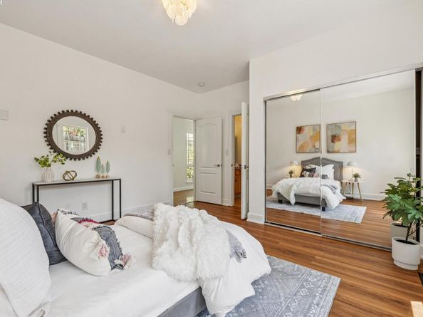 3296 Walnut Ln, Lafayette CA 94549
