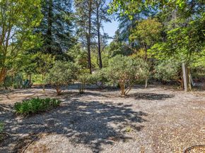 3296 Walnut Ln, Lafayette CA 94549