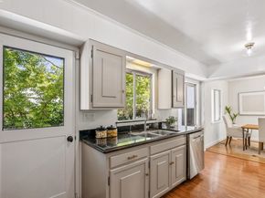 3296 Walnut Ln, Lafayette CA 94549