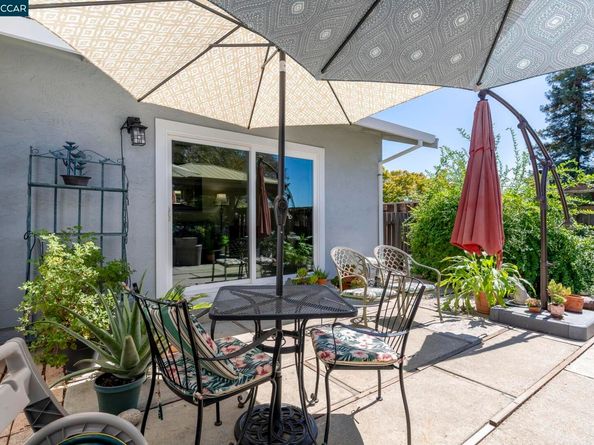 839 Reef Point Dr, Rodeo CA 94572