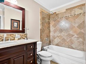 839 Reef Point Dr, Rodeo CA 94572