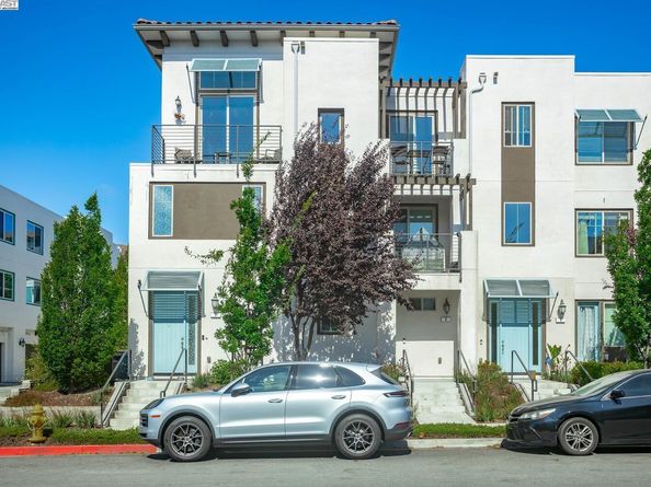 3077 Valley Of Hearts Del Pl 6, San Jose CA 95136