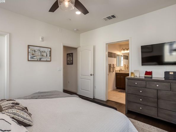 3077 Valley Of Hearts Del Pl 6, San Jose CA 95136