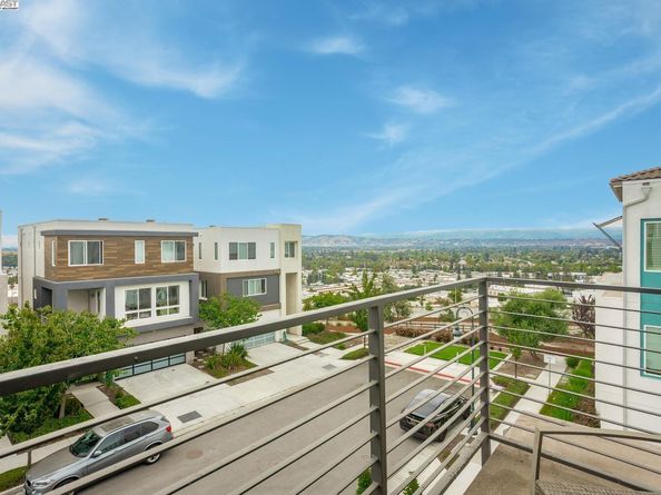 3077 Valley Of Hearts Del Pl 6, San Jose CA 95136