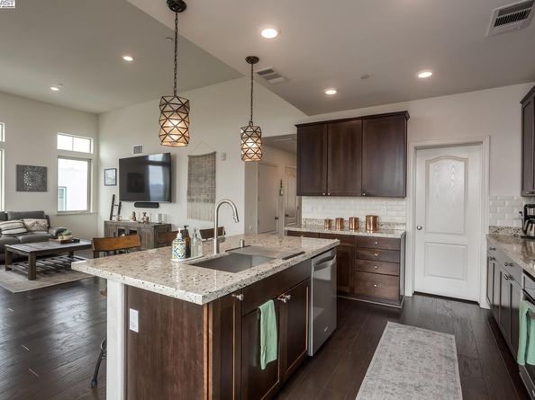 3077 Valley Of Hearts Del Pl 6, San Jose CA 95136