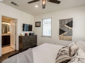 3077 Valley Of Hearts Del Pl 6, San Jose CA 95136
