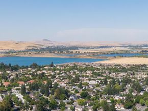 1984 Brooktree Way, Pleasanton CA 94566