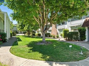 21 Miramonte Dr, Moraga CA 94556