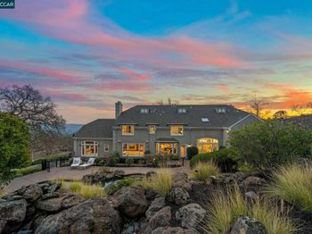 2420 Diablo Lakes Ln