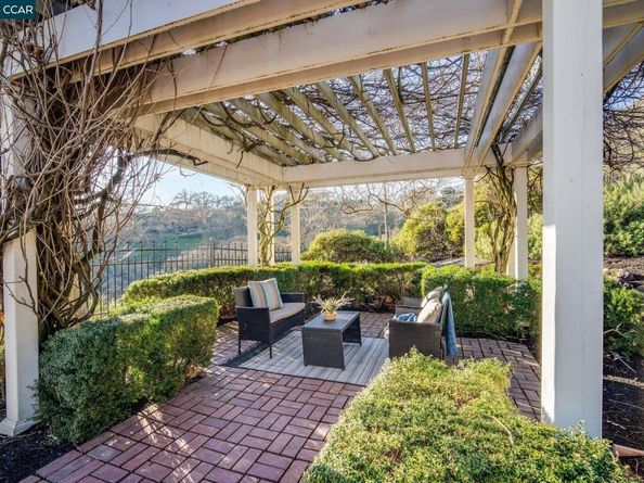 2420 Diablo Lakes Ln, Diablo CA 94528