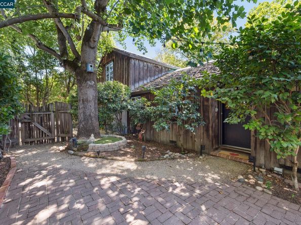 1611 Carmel Dr, Walnut Creek CA 94596
