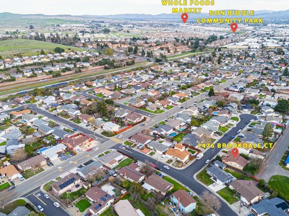 7476 Brookdale Ct, Dublin CA 94568