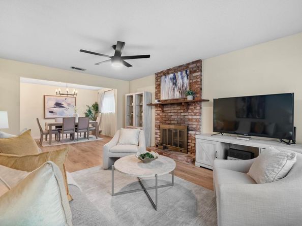 7476 Brookdale Ct, Dublin CA 94568