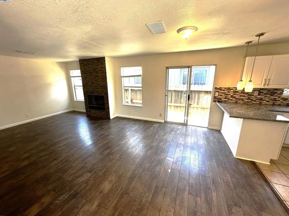 10580 Creekside, Oakland CA 94603