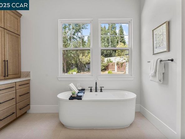 1953 La Cadena, Diablo CA 94528