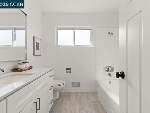 1071 Serrano Ct, Lafayette CA 94549