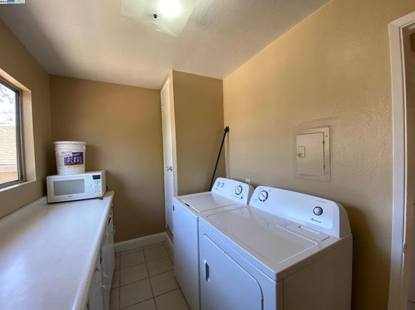712 S 2Nd St, San Jose CA 95112