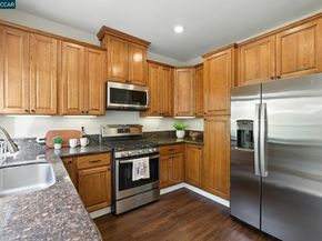 89 Amberfield Ln, Danville CA 94506