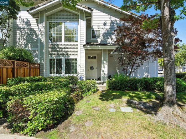 89 Amberfield Ln, Danville CA 94506