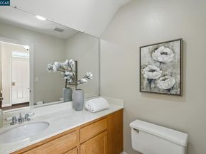 89 Amberfield Ln, Danville CA 94506