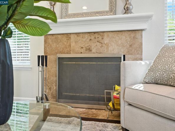 89 Amberfield Ln, Danville CA 94506