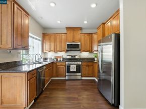 89 Amberfield Ln, Danville CA 94506