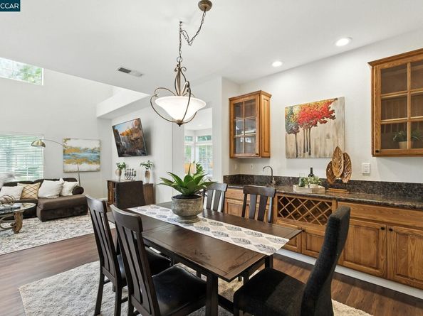 89 Amberfield Ln, Danville CA 94506