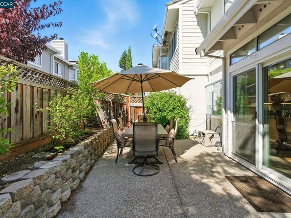 89 Amberfield Ln, Danville CA 94506