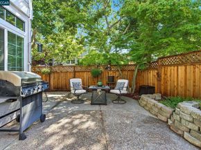 89 Amberfield Ln, Danville CA 94506