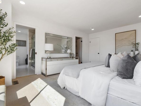 1840 Magellan Dr, Oakland CA 94611